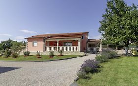 Linda in Lovrinići (Haus für 5-6 Personen)