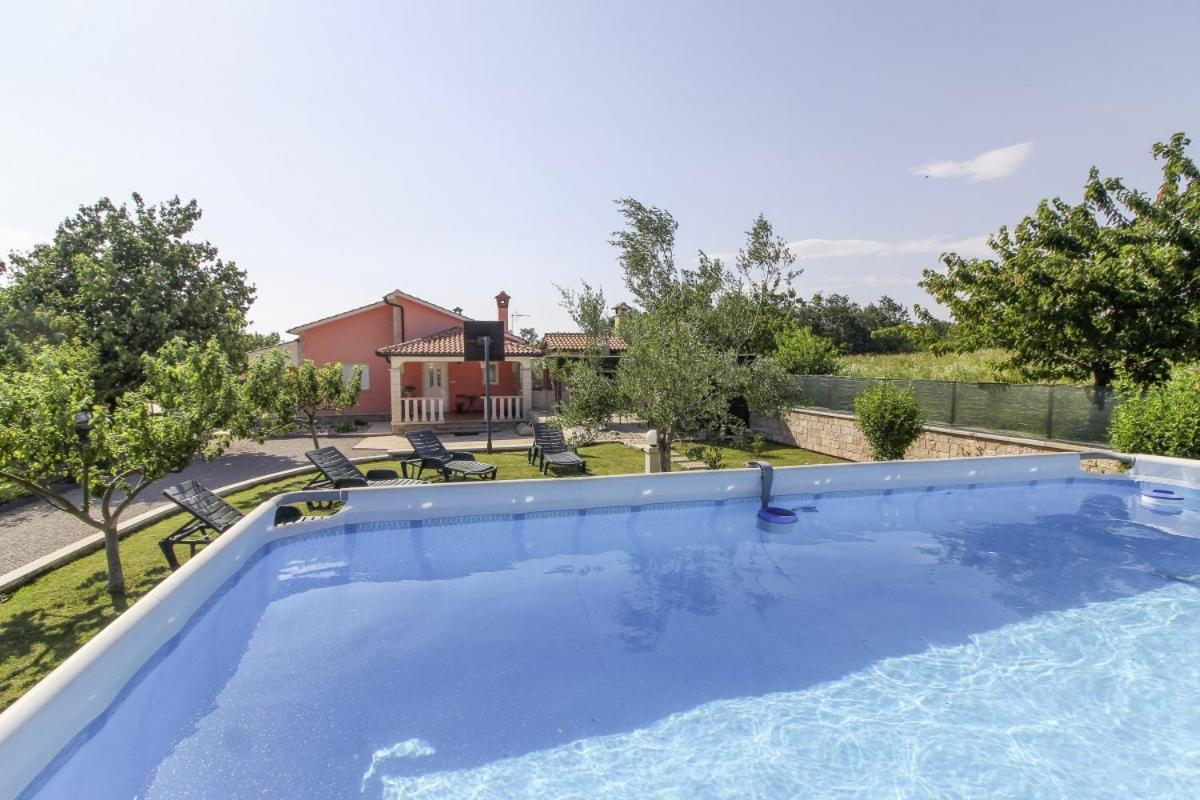 Villa Linda in Lovrinići  Pazin Exterior foto